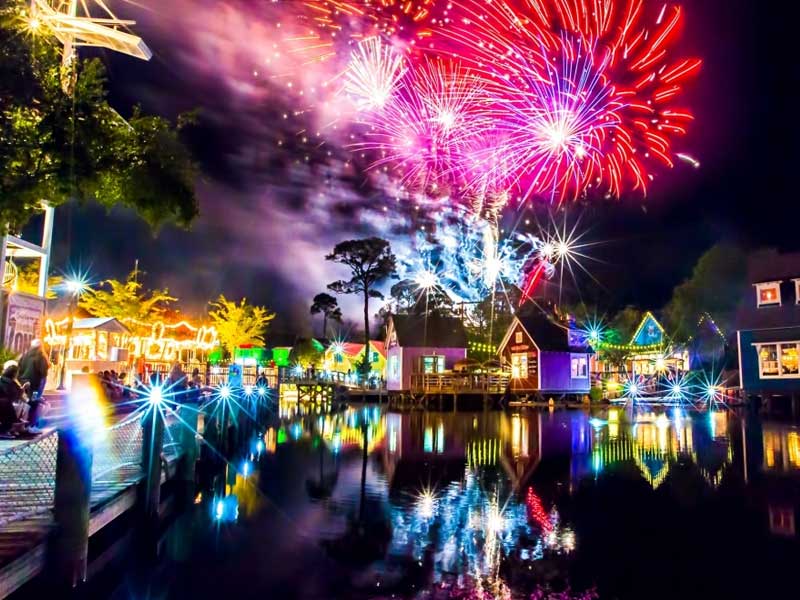 Sandestin Red, White, and Baytowne